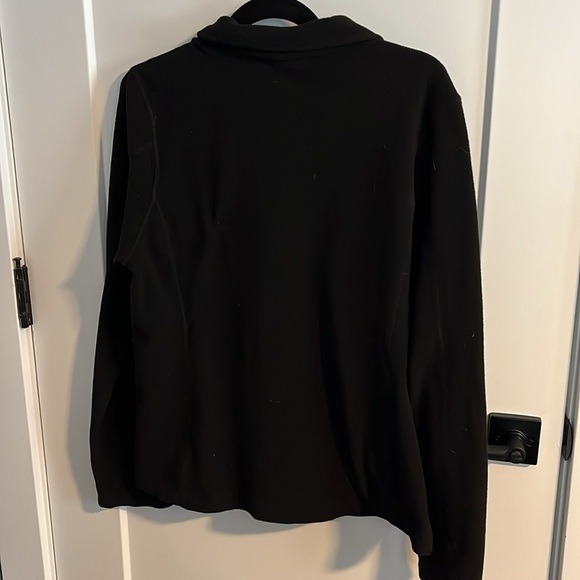 Patagonia Solid Black 1/4 Zip Pullover Fleece - Picture 5 of 7